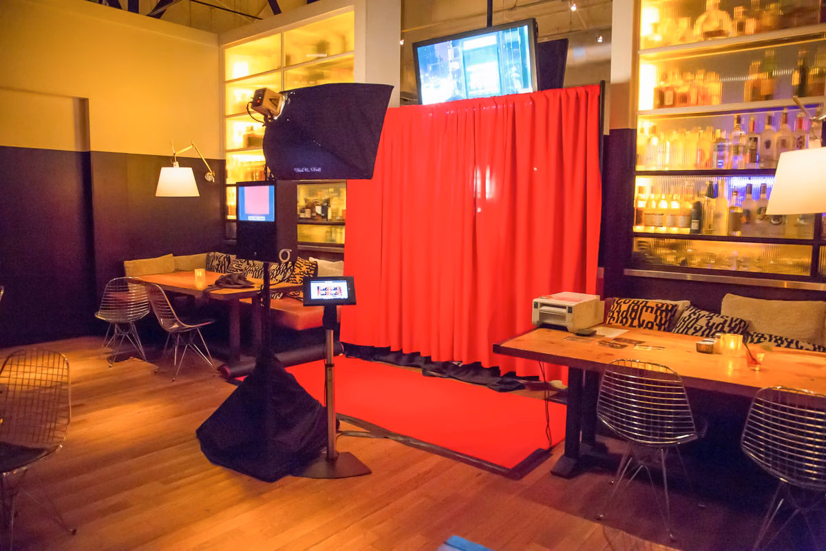 Gold Photo Station event 9